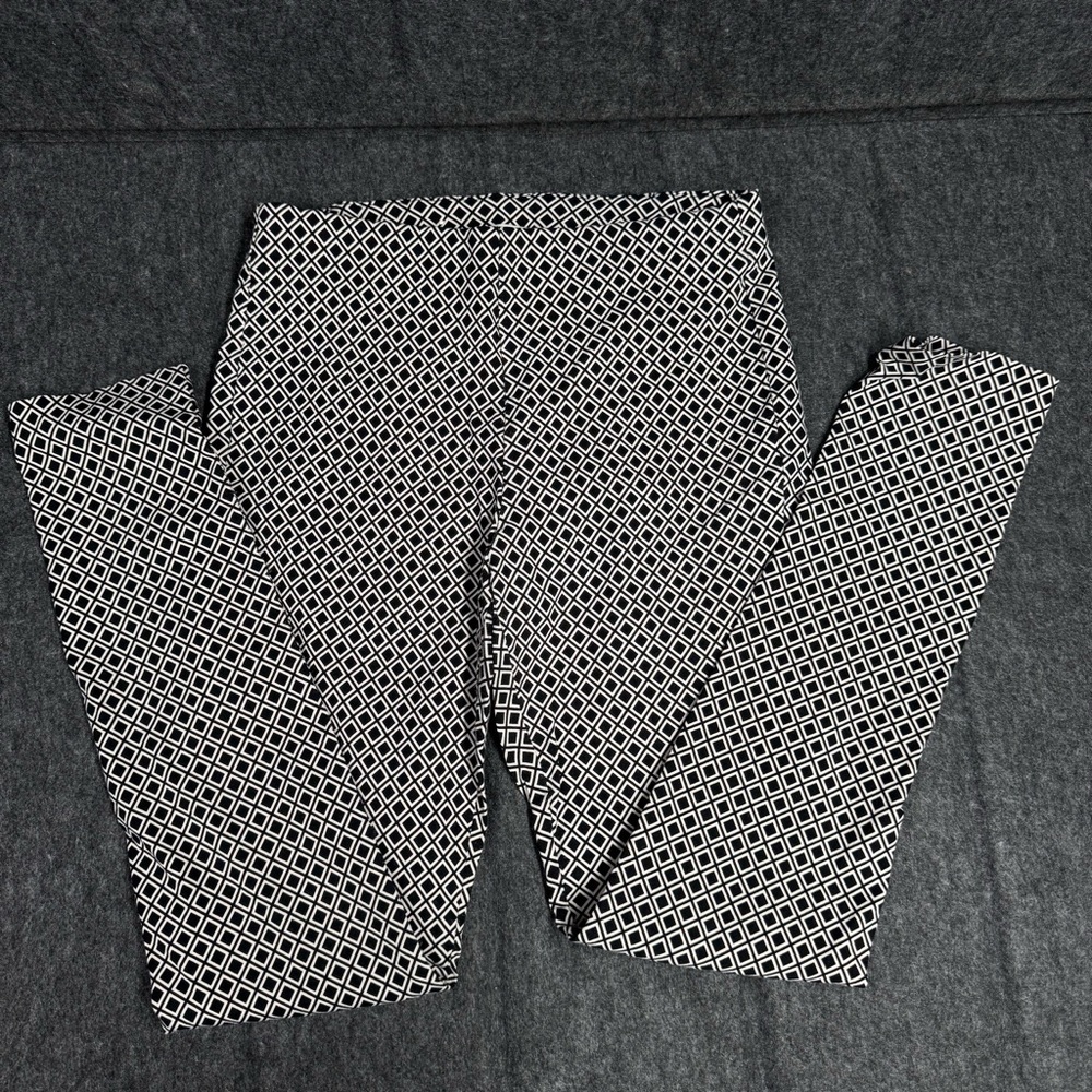 2x$20- KORS Michael Kors Black & White Geometric Leggings